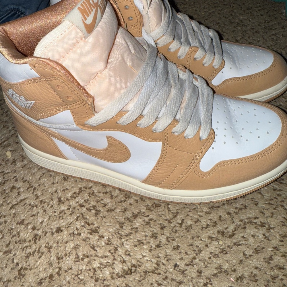 Nike Women's Beige and White High-Top Sneakers